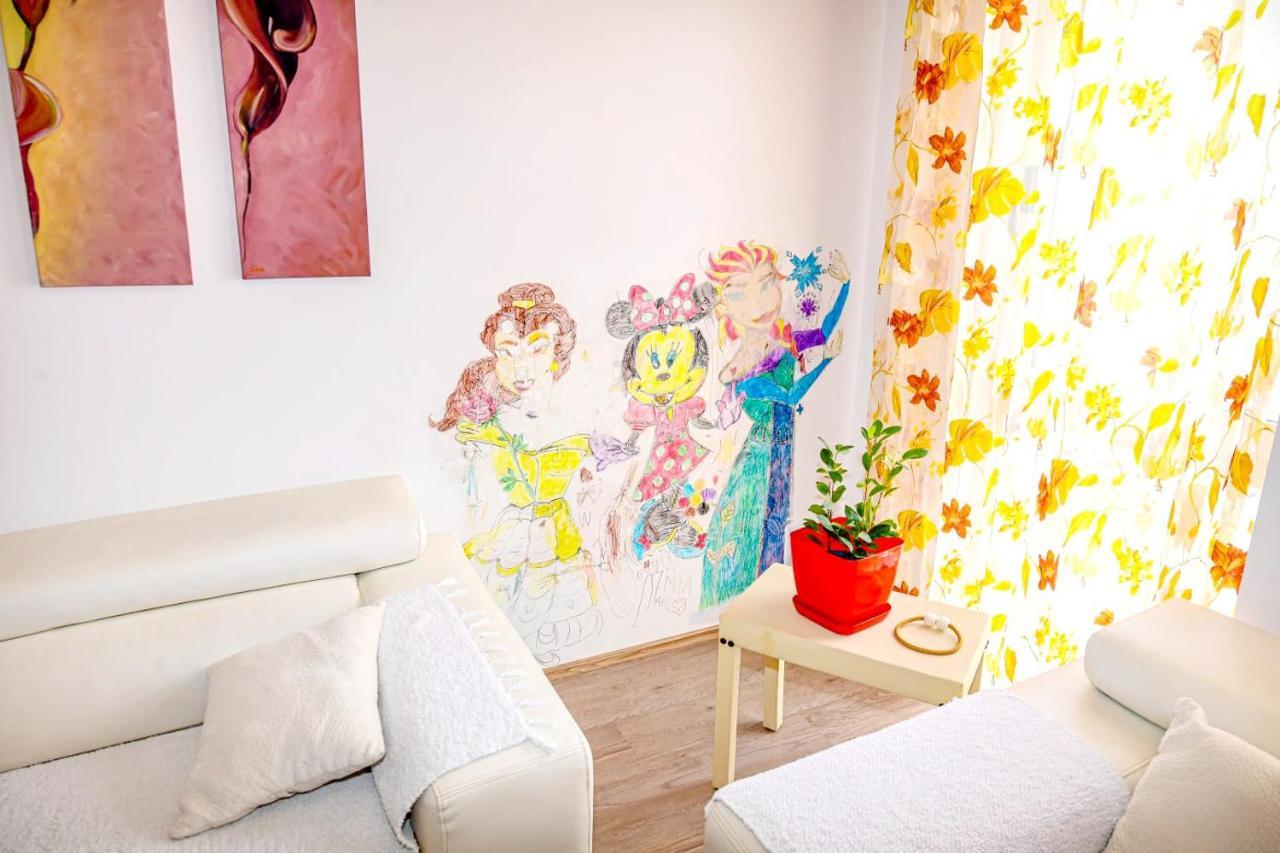 Happy Stories' Apartment In City Centre Shkoder Bagian luar foto